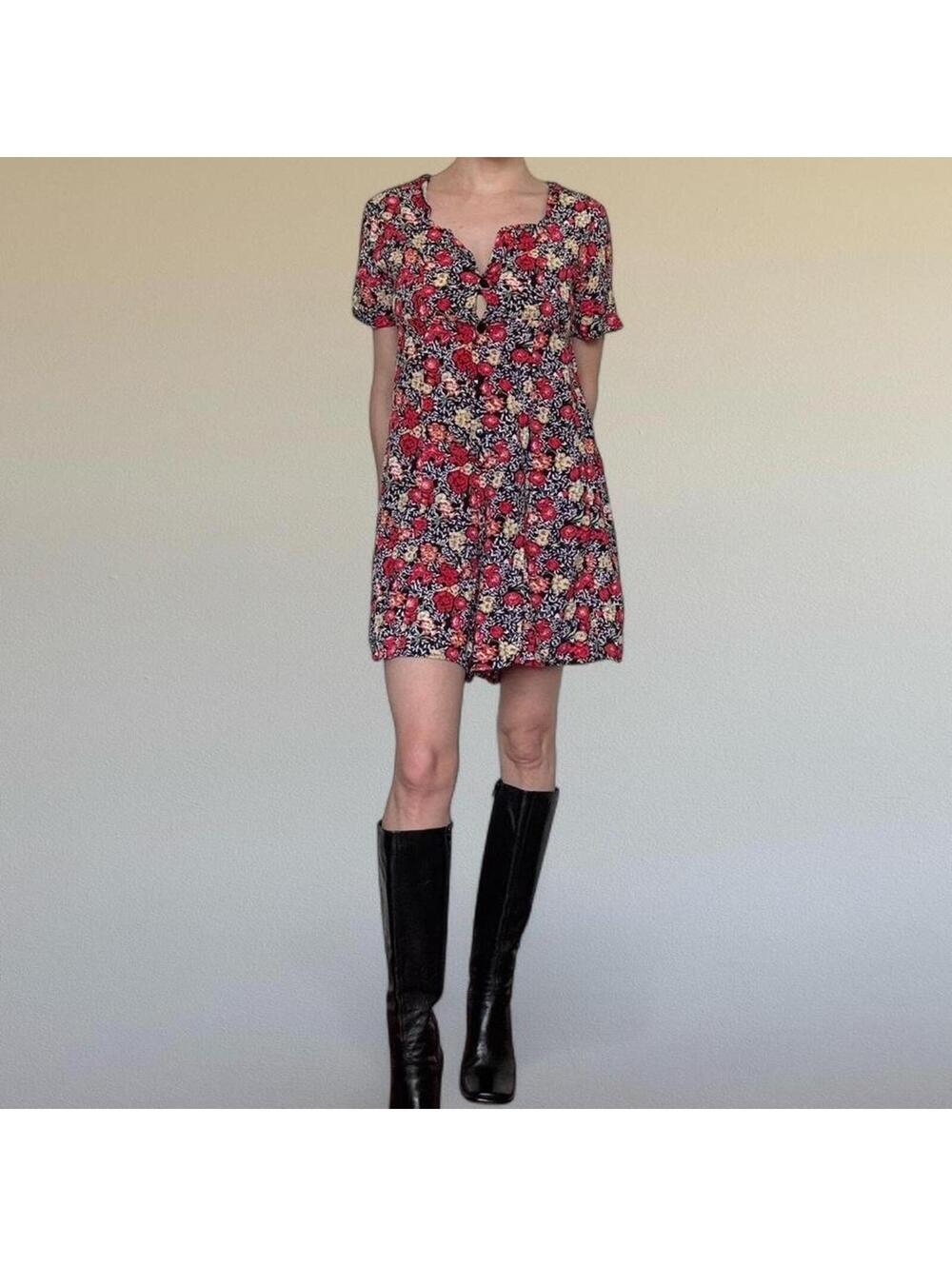 SOLD 90s floral romper size M.
